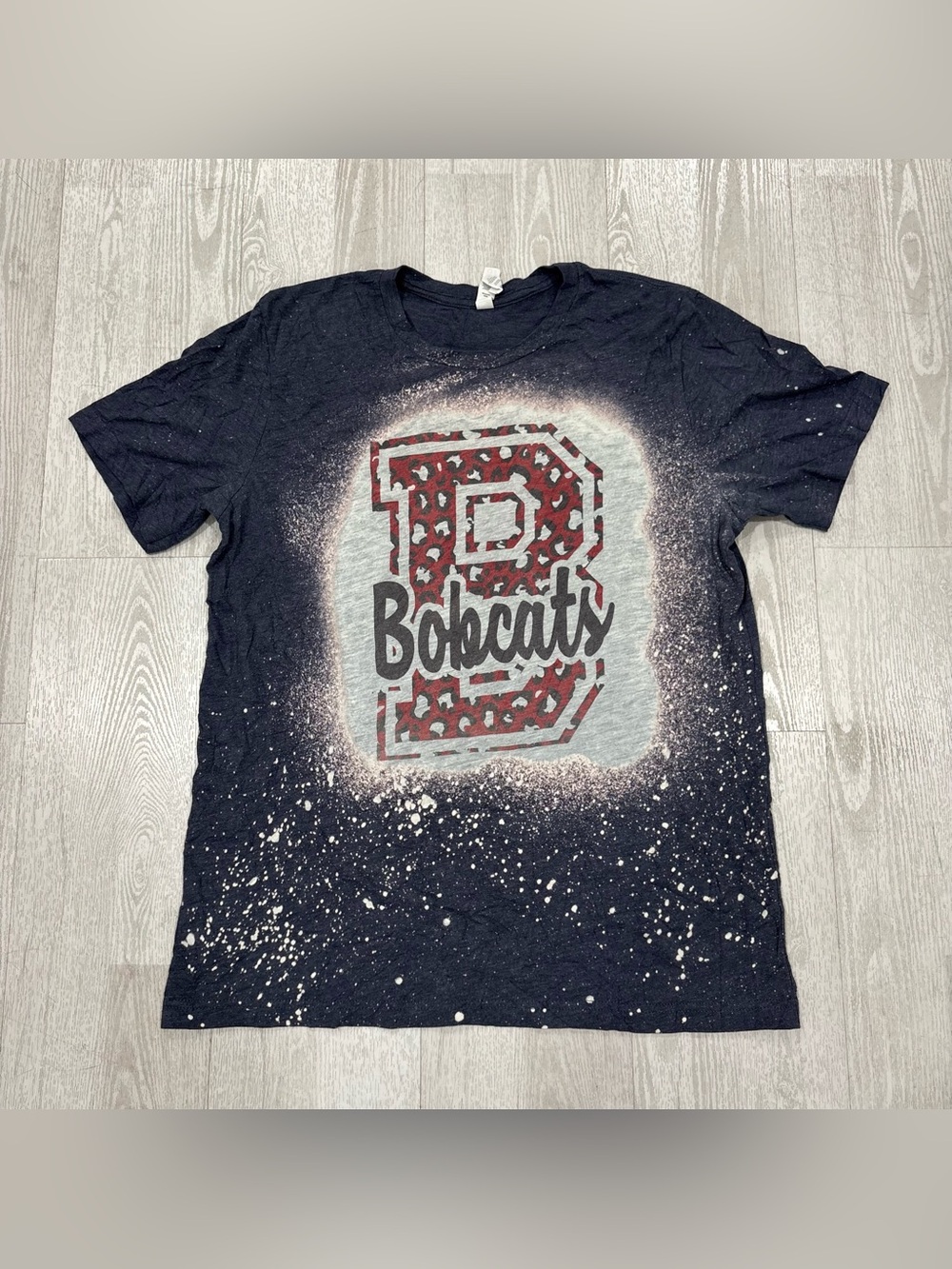 Bella Canvas Bleached Bobcats Leopard Print T-Shirt Large Gray Red